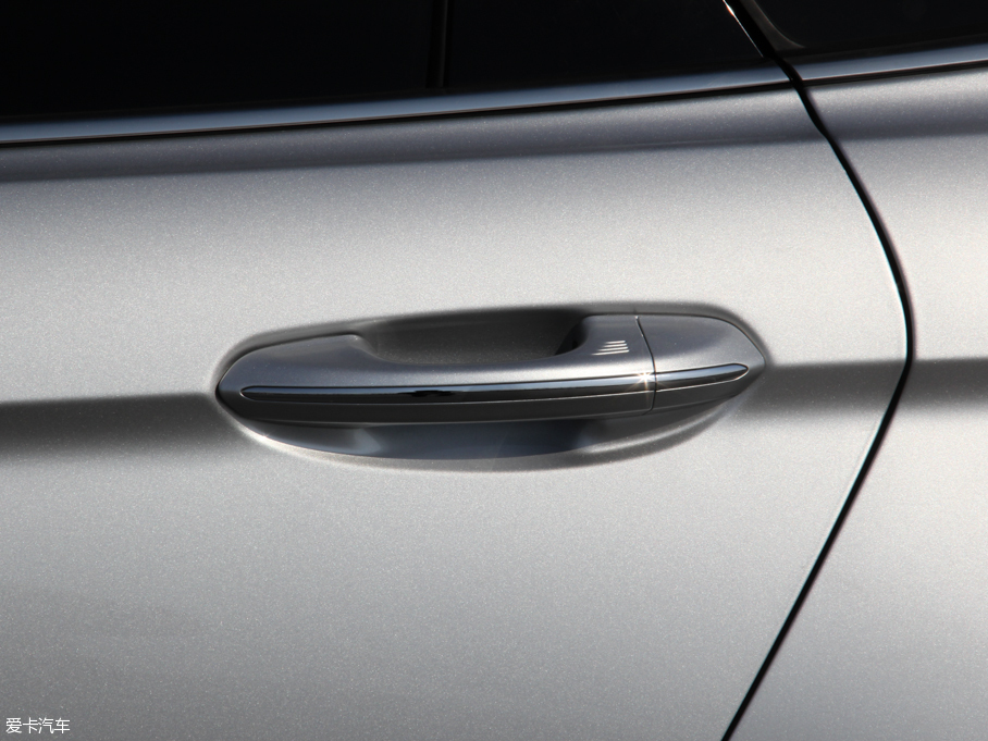 2016ţ EcoBoost 325 V6 Ş