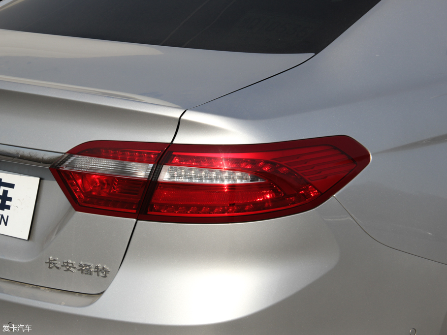 2016ţ EcoBoost 325 V6 Ş