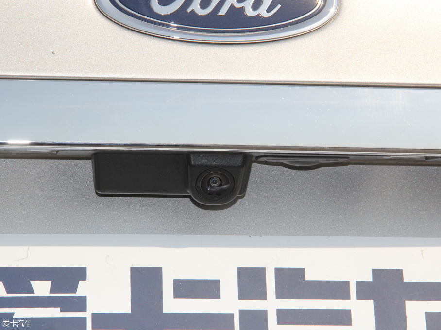 2016ţ EcoBoost 325 V6 Ş