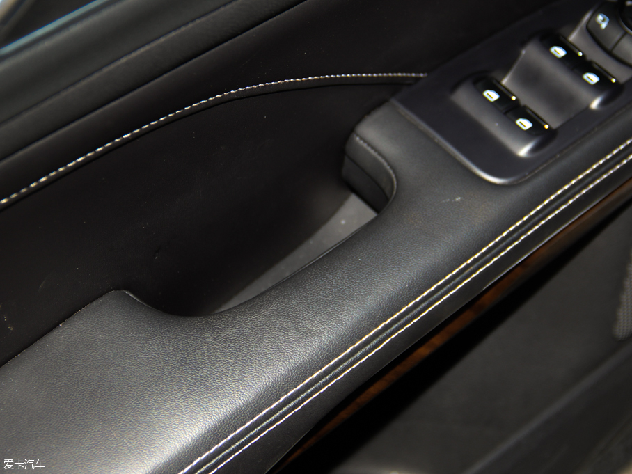 2016ţ EcoBoost 325 V6 Ş