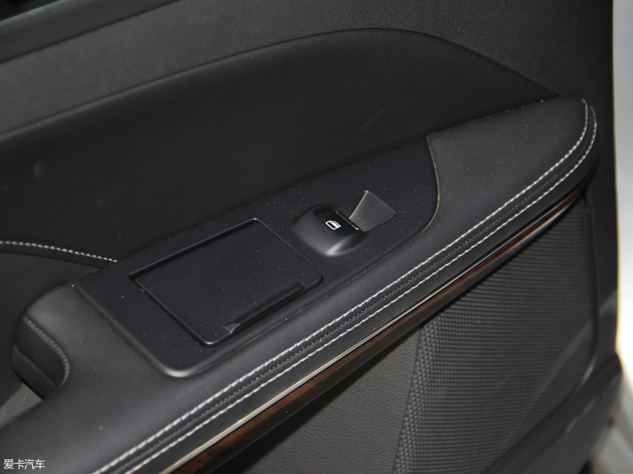 2016ţ EcoBoost 325 V6 Ş