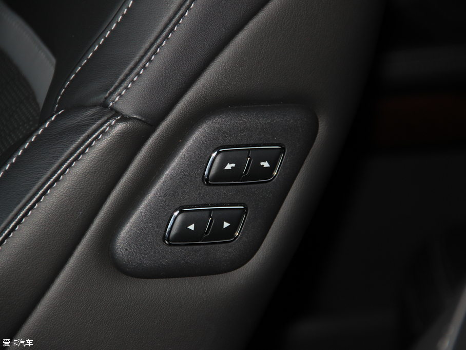 2016ţ EcoBoost 325 V6 Ş