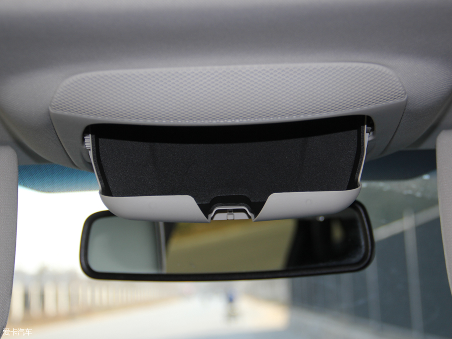 2016ţ EcoBoost 325 V6 Ş