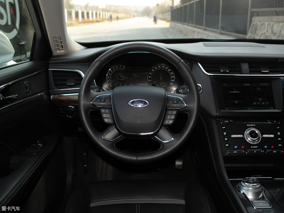 2016ţ EcoBoost 325 V6 Ş