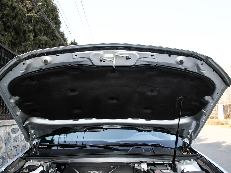 2016ţ EcoBoost 325 V6 Ş