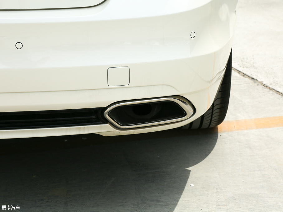 2017ţ EcoBoost 325 V6 LTD