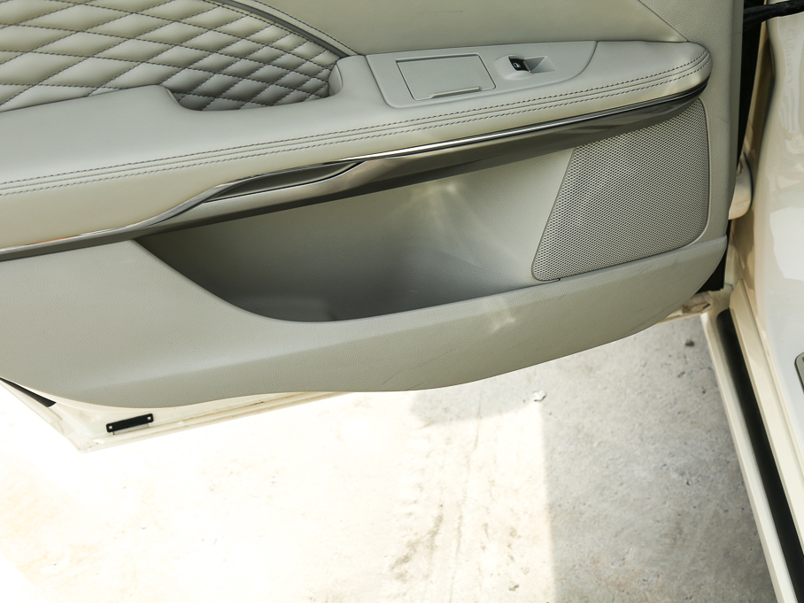 2017ţ EcoBoost 325 V6 LTD