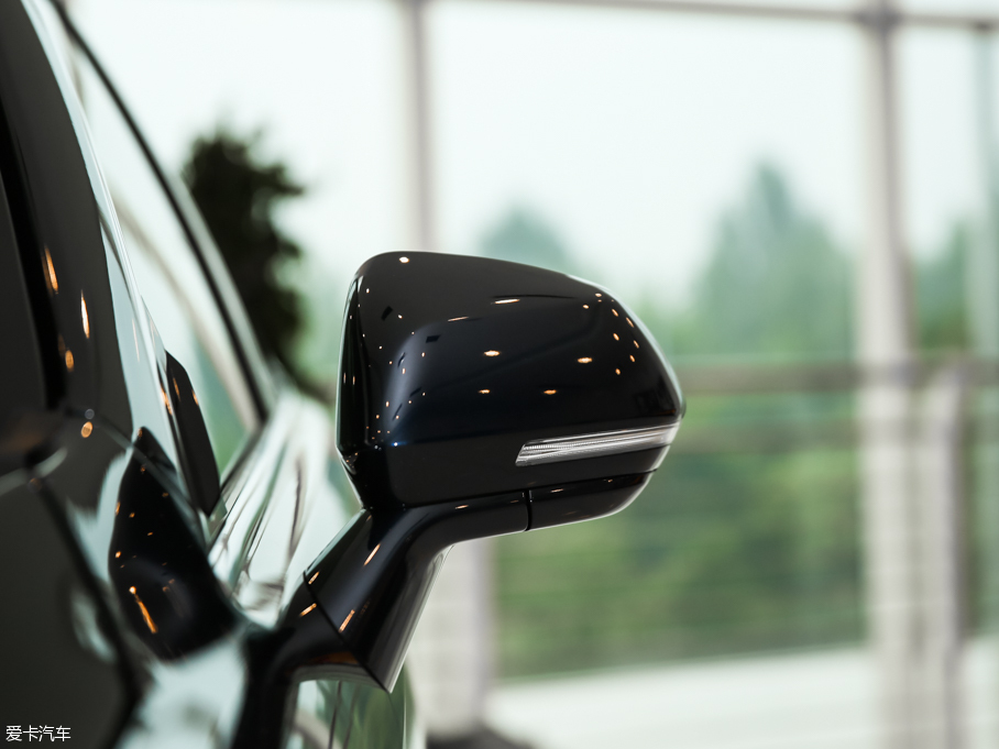 2016ţ EcoBoost 180 A