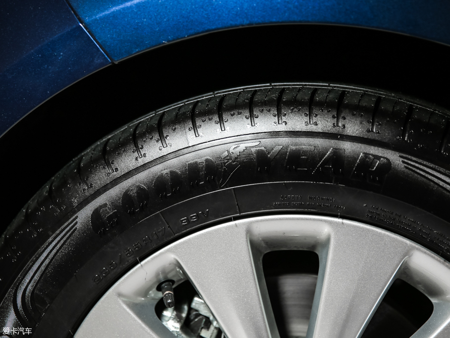 2016���ţ�� EcoBoost 180 ���A��