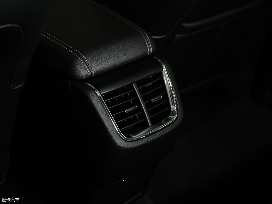 2016���ţ�� EcoBoost 180 ���A��