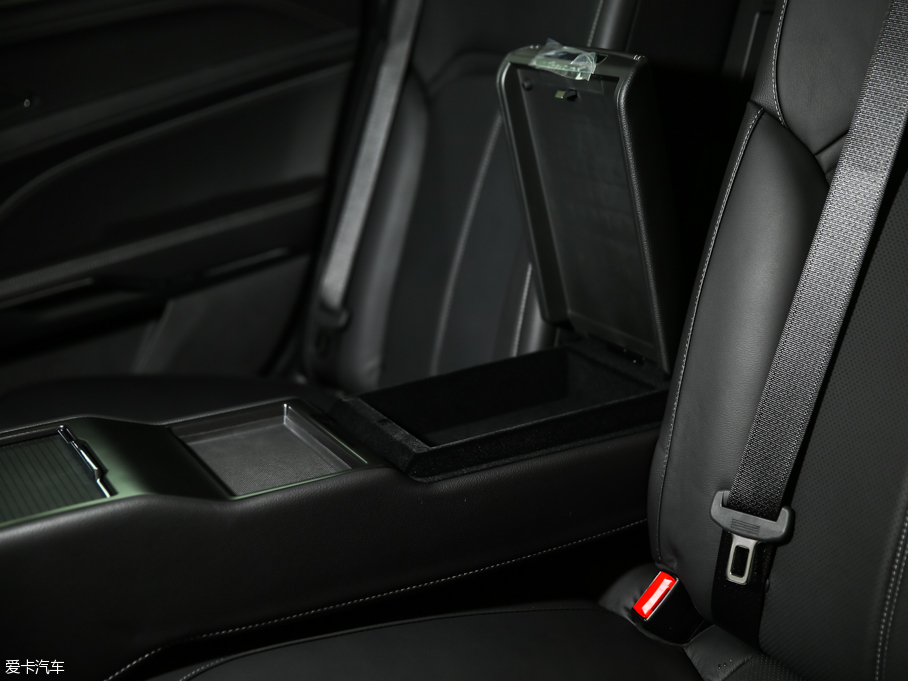 2016ţ EcoBoost 180 A