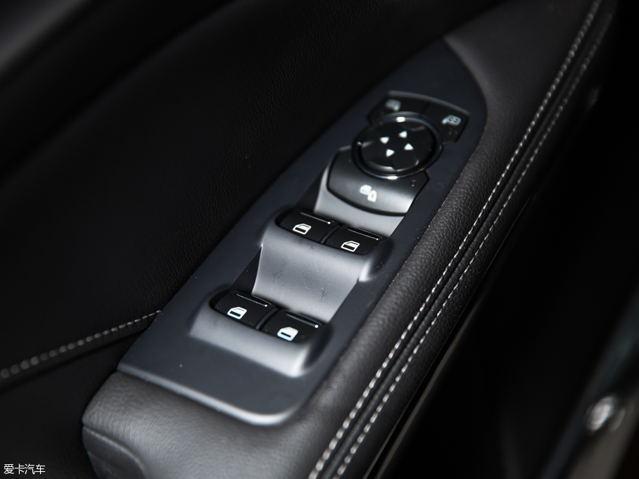 2016���ţ�� EcoBoost 180 ���A��