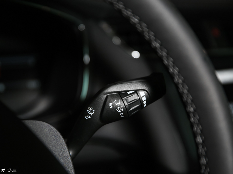 2016ţ EcoBoost 180 A