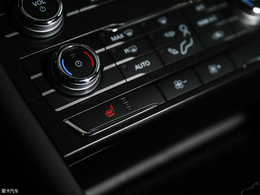 2016ţ EcoBoost 180 A