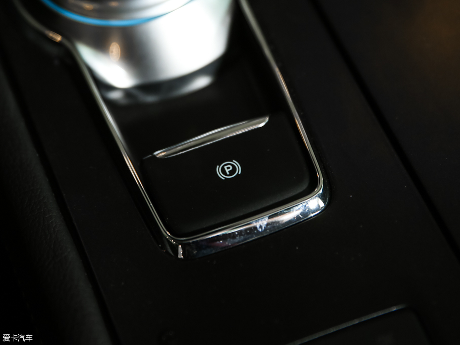 2016���ţ�� EcoBoost 180 ���A��