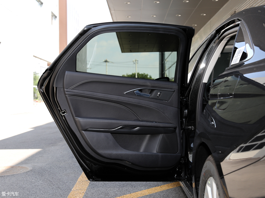 2016ţ EcoBoost 180 A