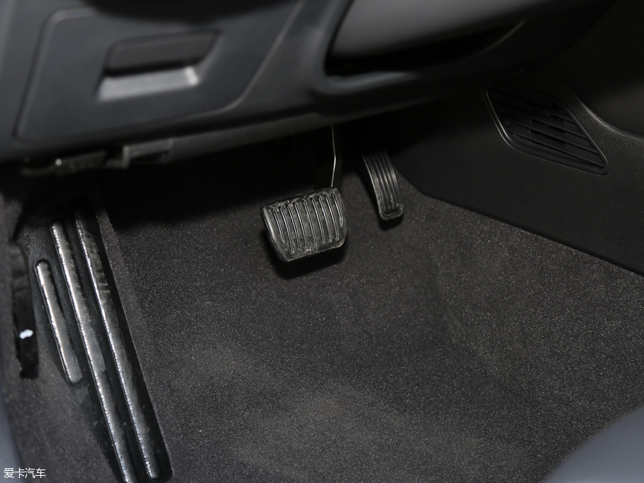 2016ţ EcoBoost 180 A