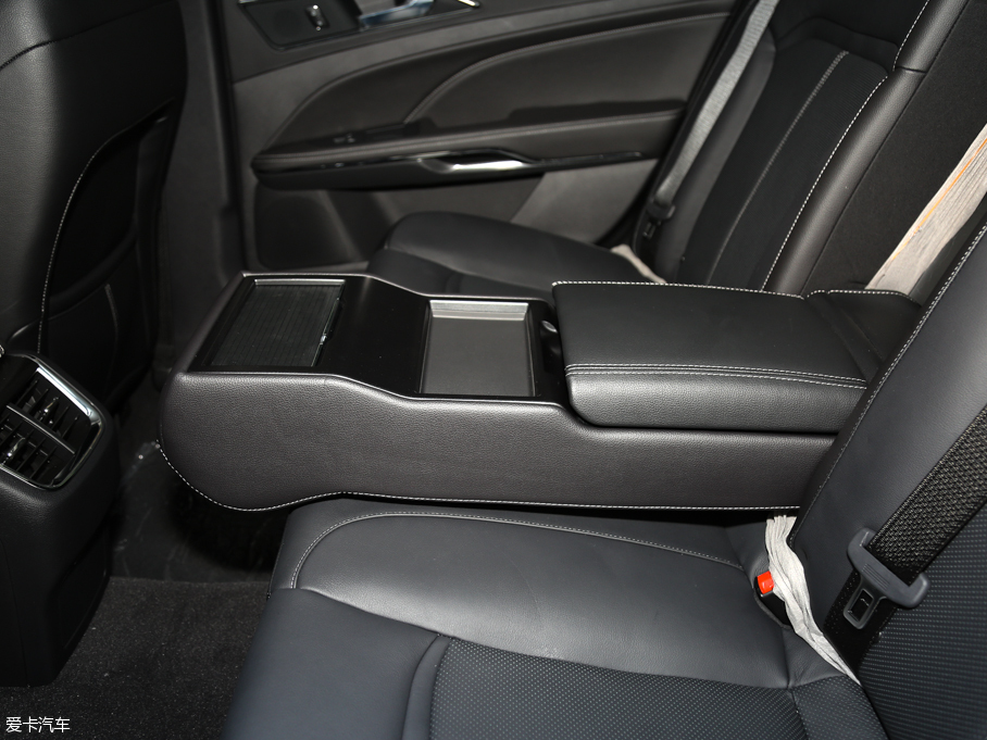 2016ţ EcoBoost 180 A