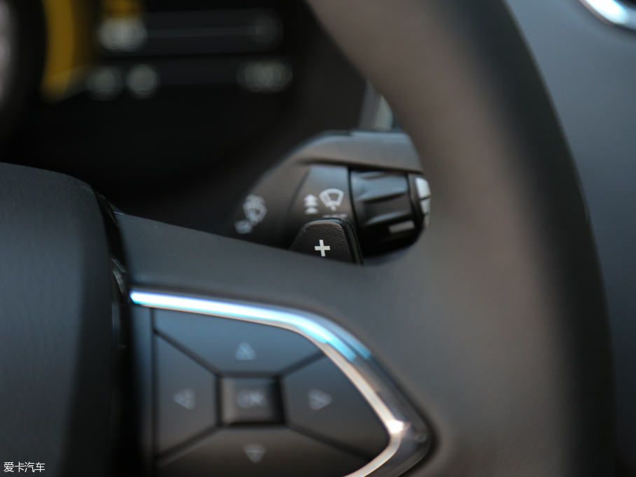 2016���ţ�� EcoBoost 180 ���A��