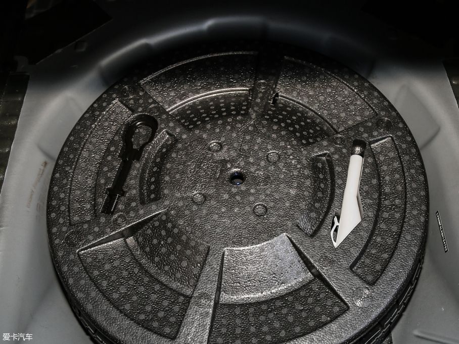 2016���ţ�� EcoBoost 180 ���A��