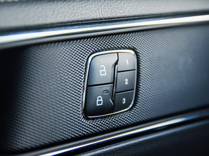 2016EcoBoost 325 V6 Ş g