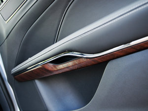 2016EcoBoost 325 V6 Ş g