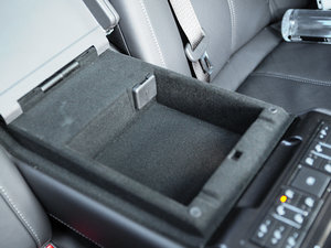 2016EcoBoost 325 V6 Ş g