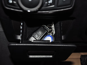 2016EcoBoost 325 V6 Ş g