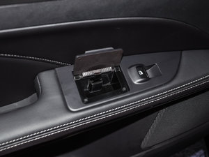 2016EcoBoost 325 V6 Ş g