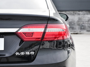 2016款EcoBoost 245 时尚型 尾灯