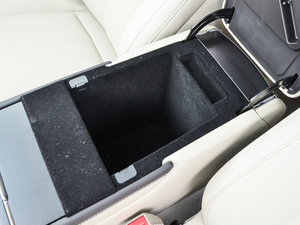 2016EcoBoost 245 r(sh) g