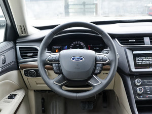 2016款EcoBoost 245 时尚型 方向盘