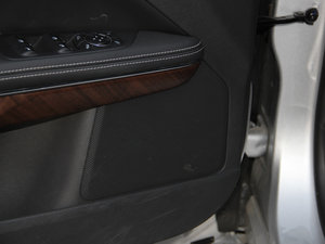 2016EcoBoost 325 V6 Ş g