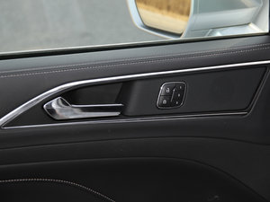 2016EcoBoost 325 V6 Ş g