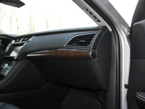 2016EcoBoost 325 V6 Ş g