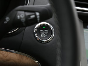 2017EcoBoost 325 V6 LTD п؅^(q)