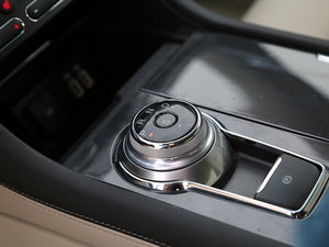 2017EcoBoost 325 V6 LTD п؅^