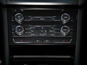 2016EcoBoost 180 A {{