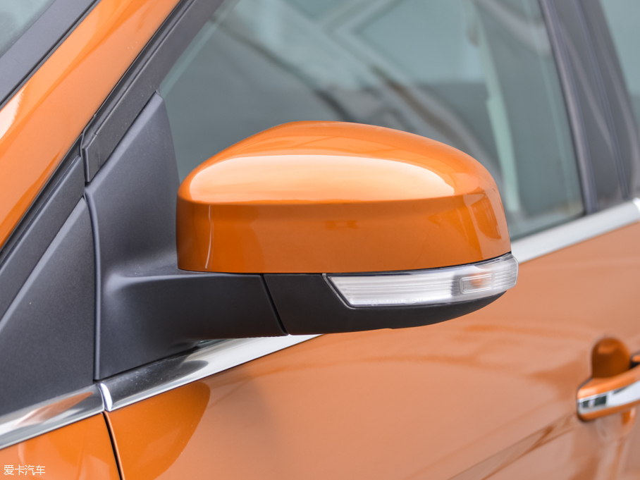 2015˹ Ɏ EcoBoost 180 Ԅ\