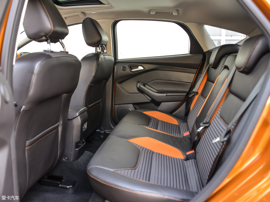 2015˹ Ɏ EcoBoost 180 Ԅ\(yn)