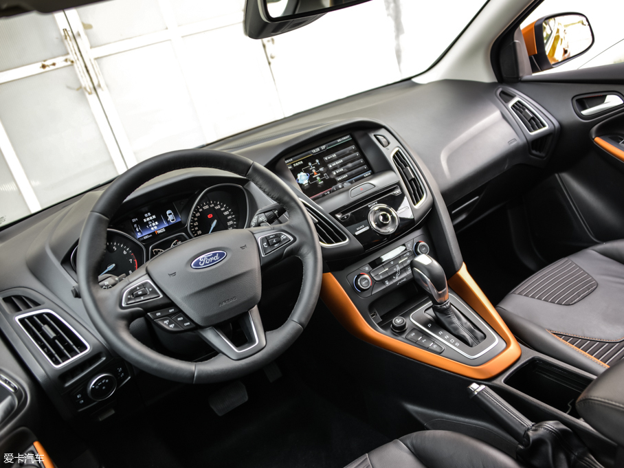 2015˹ Ɏ EcoBoost 180 Ԅ(dng)\(yn)(dng)