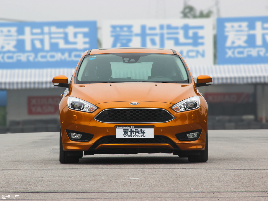 2015˹ Ɏ EcoBoost 180 Ԅ\