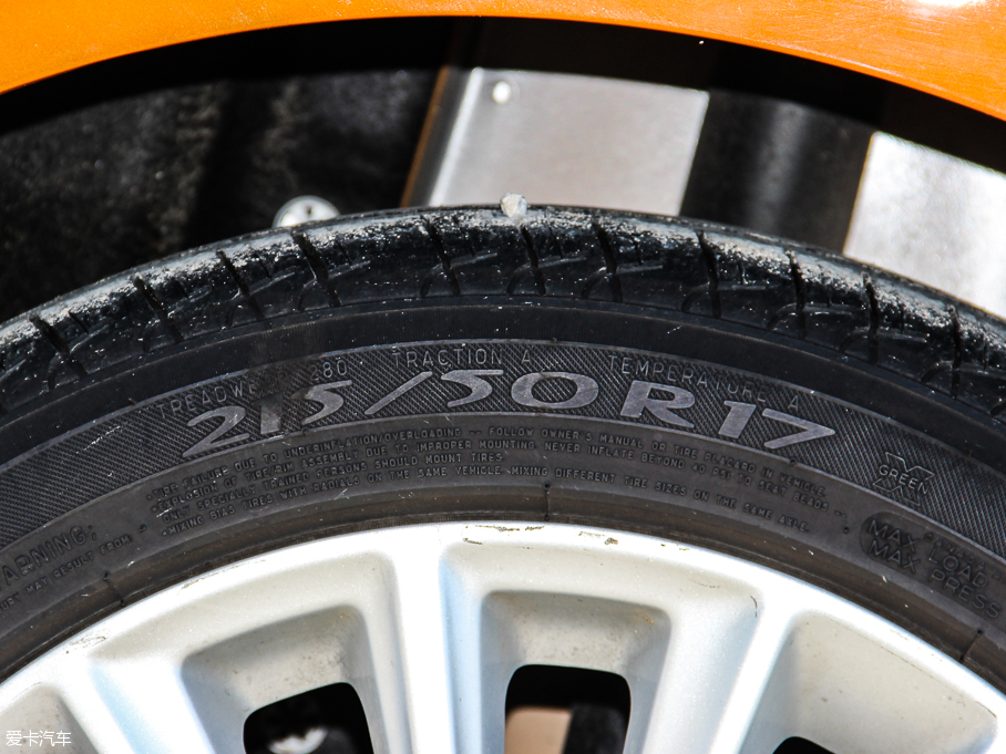 2015˹ Ɏ EcoBoost 180 Ԅ\