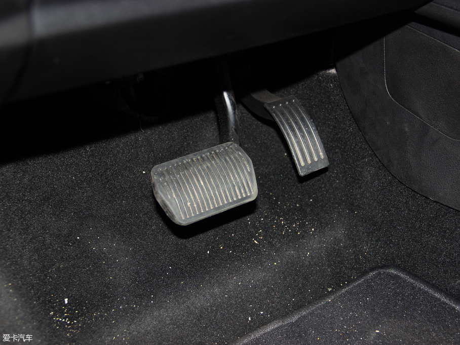 2015˹ Ɏ EcoBoost 180 Ԅ\