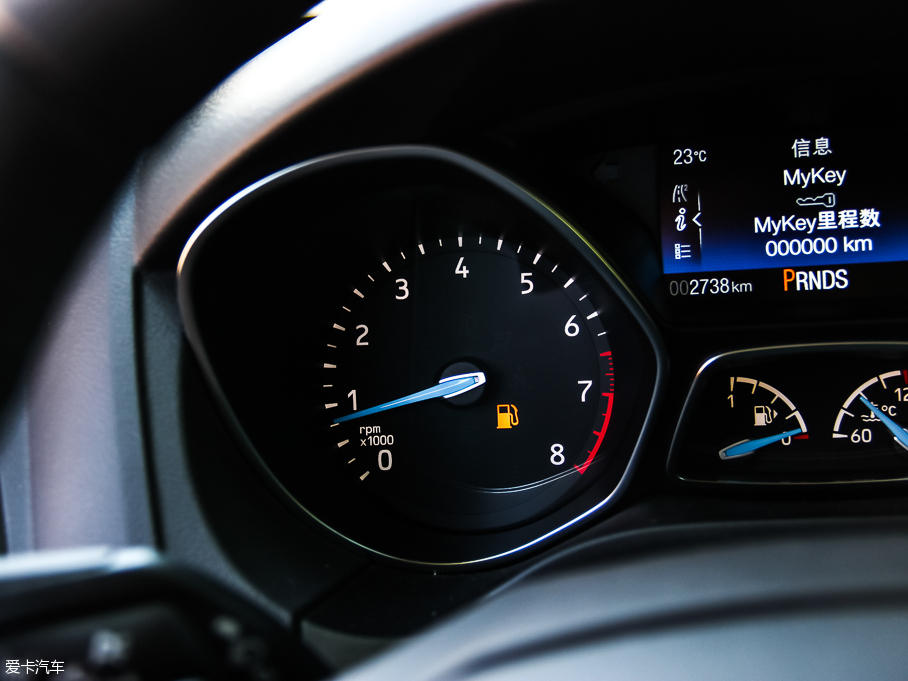 2015˹ Ɏ EcoBoost 180 Ԅ\