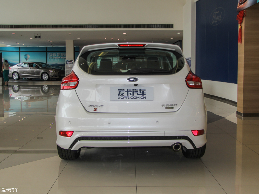 2015˹ Ɏ EcoBoost 180 Ԅ\