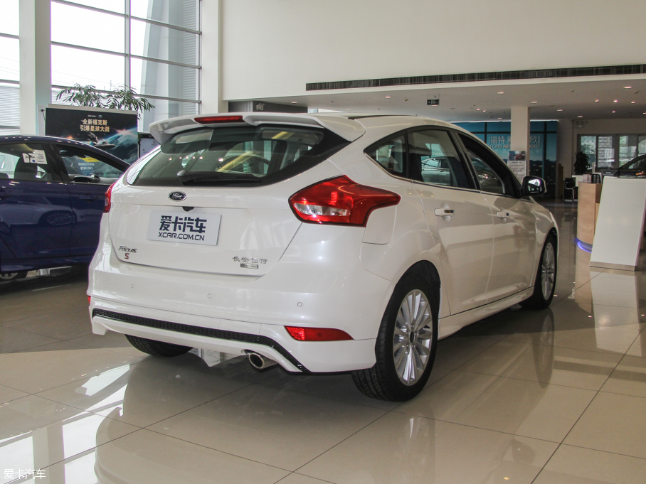 2015˹ Ɏ EcoBoost 180 Ԅ\