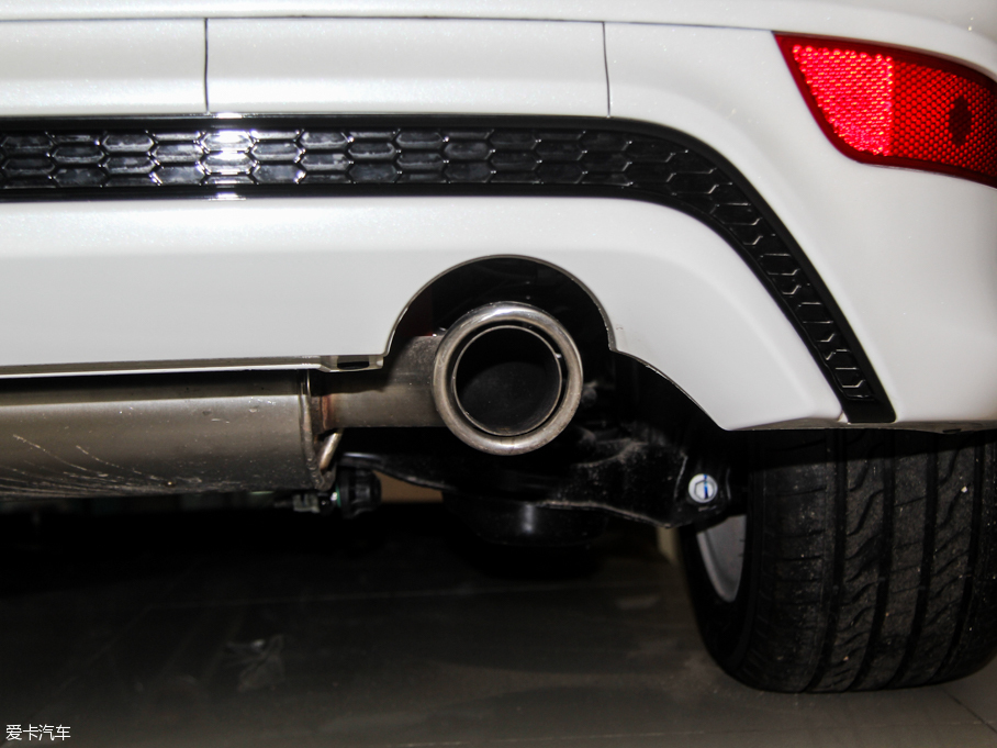 2015˹ Ɏ EcoBoost 180 Ԅ\(yn)