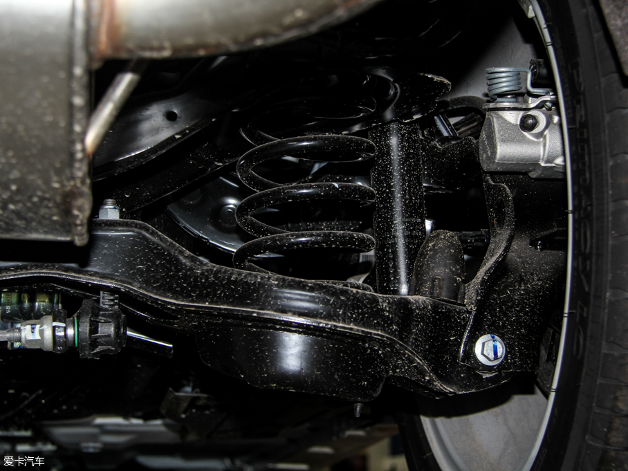 2015˹ Ɏ EcoBoost 180 Ԅ\