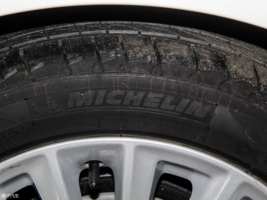 2015˹ Ɏ EcoBoost 180 Ԅ\